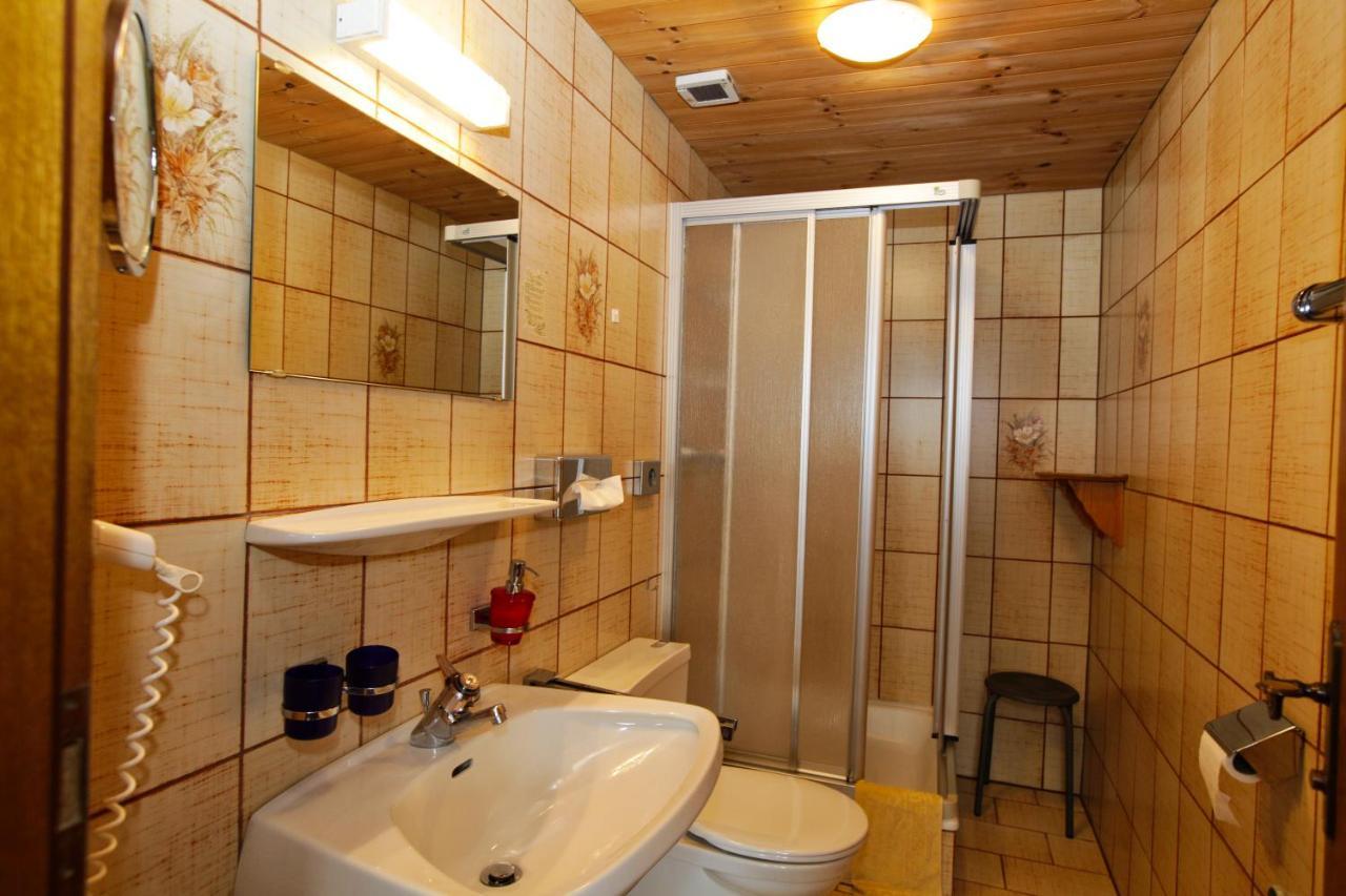 Panorama-Ferienhaus mit Sauna im Stubaital Mieders Bagian luar foto