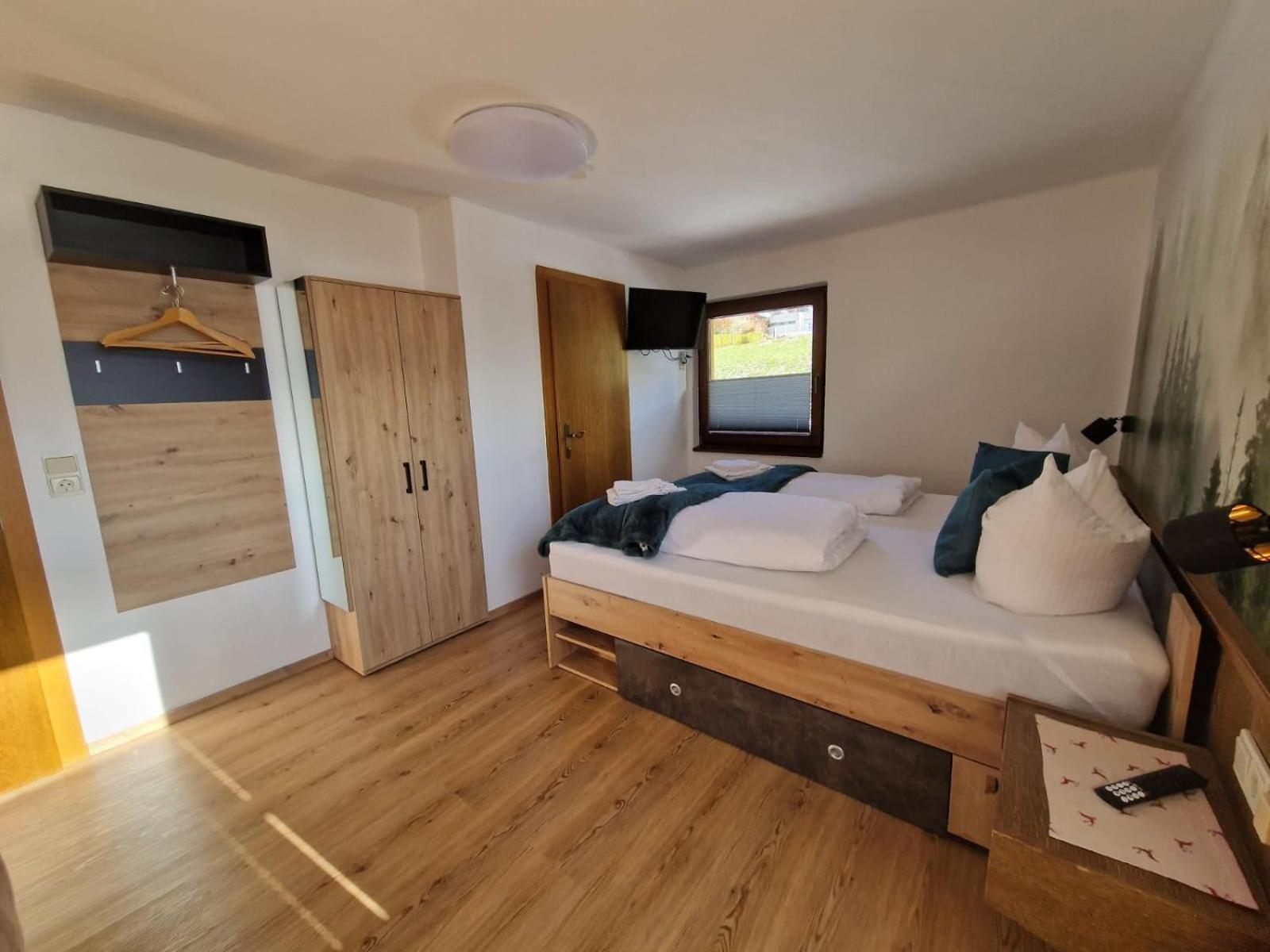 Panorama-Ferienhaus mit Sauna im Stubaital Mieders Bagian luar foto